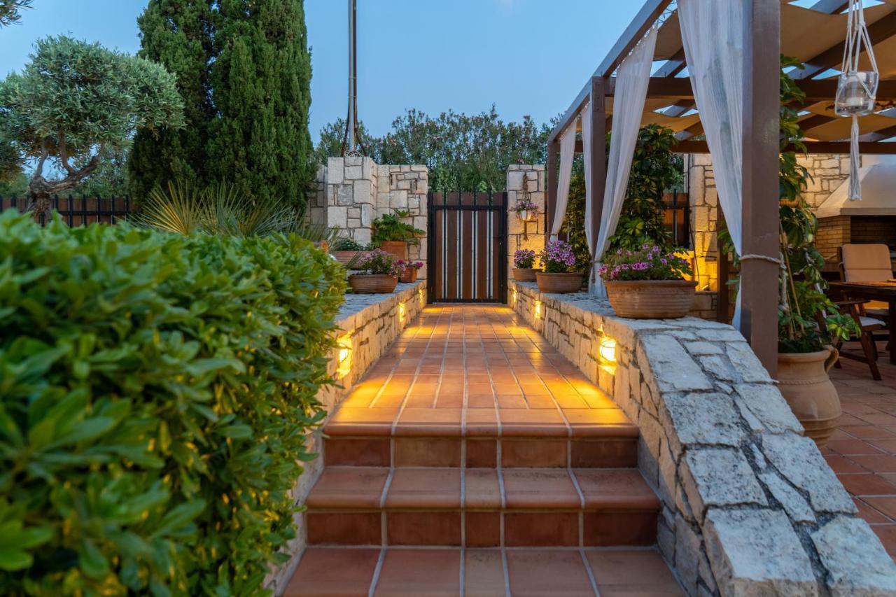 Green Acre Villa Karteros Dış mekan fotoğraf